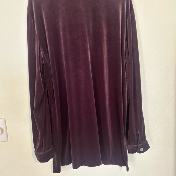 Vintage Land's End XL plum velvet button-down top - Picture 2 of 8